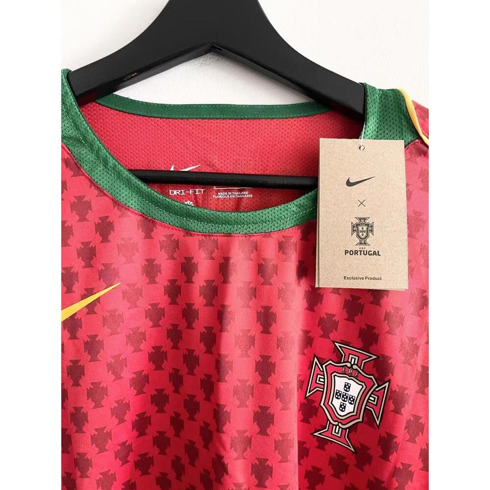 Ronaldo Portugal Home Euro Jersey Retro NEW Size L - Picture 4 of 7